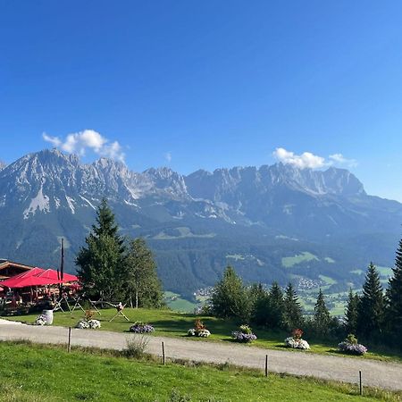 HAHNENKAMM SUITE DELUXE Wellnes&Ski-In/Ski-Out Kitzbühel Exterior foto